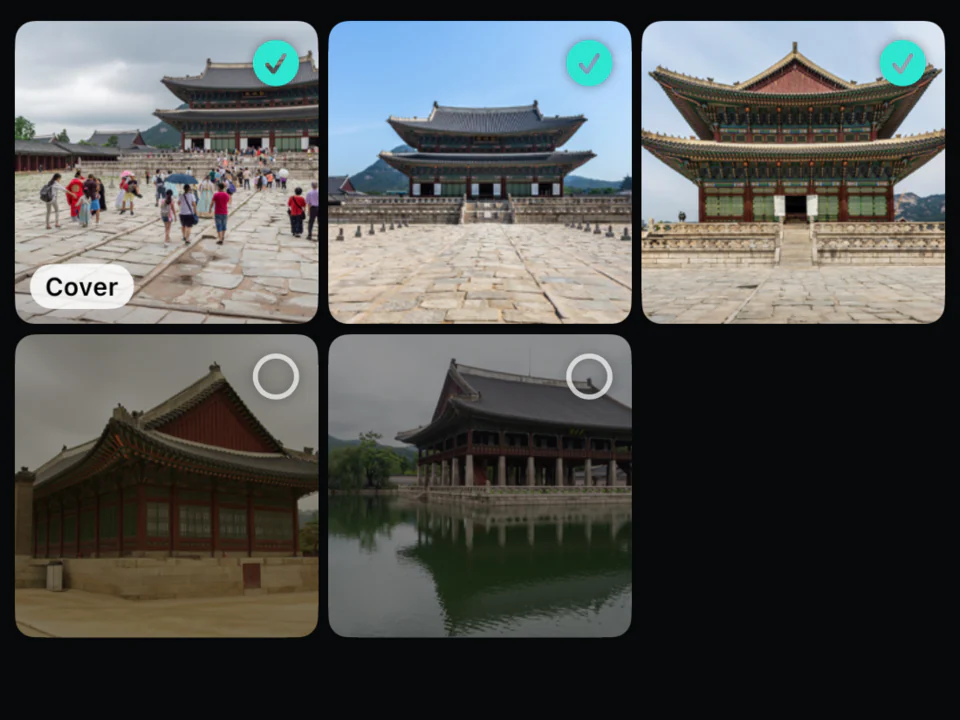 TraceVoy's photo grid for a stop at Gyeongbokgung Palace, three photos checked.